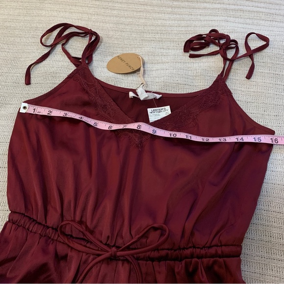 NWT Burgundy Romper - Picture 7 of 13